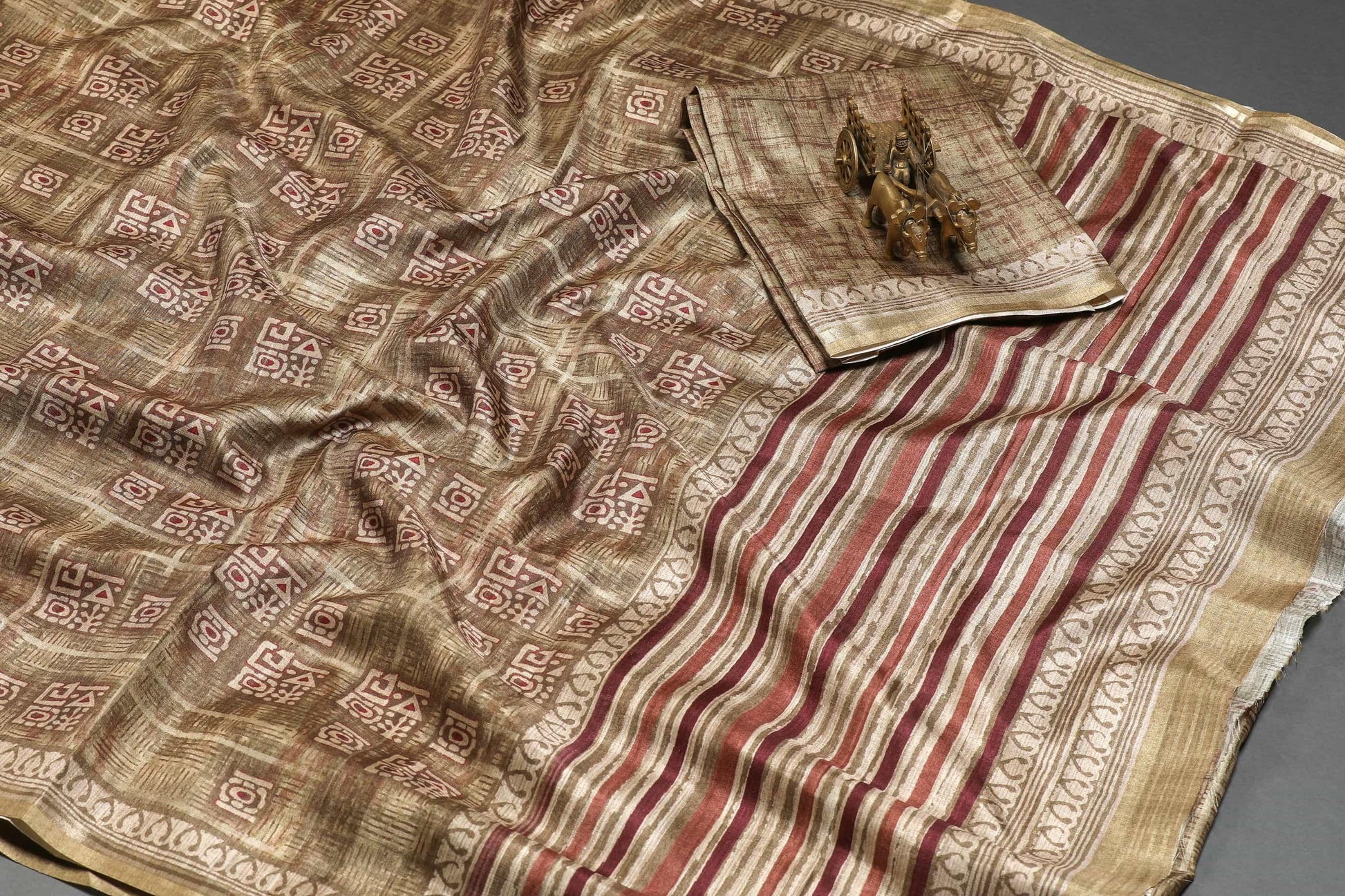 Demanding Golden Colored Cotton Linen Designer Printed Saree - Ibis Fab