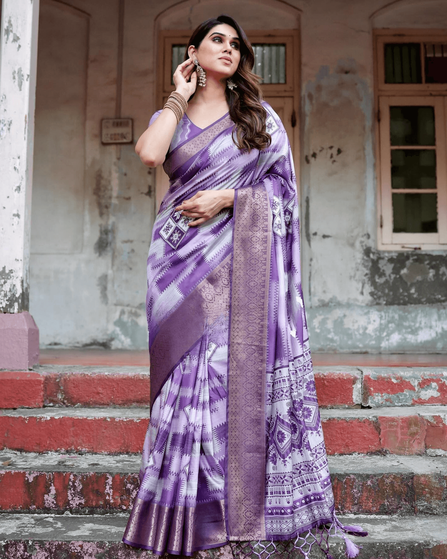 Fantastic Light Purple Colored Jacquard Silk Saree - Ibis Fab