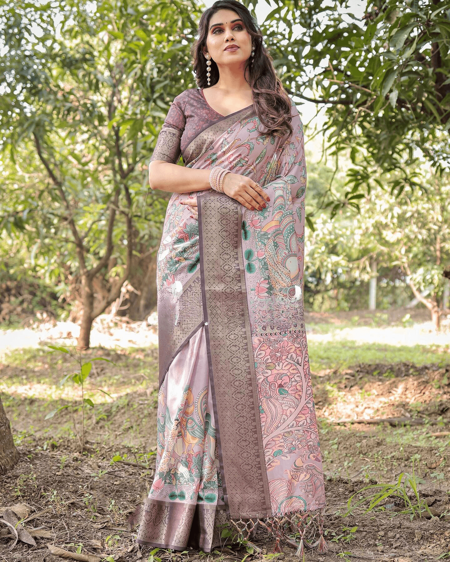 Fantastic Light Purple Colored Jacquard Silk Saree With Zari Border Blouse - Ibis Fab