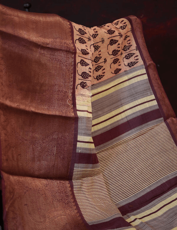 Fantastic Peach Colored Cotton Linen Designer Printed Saree - Ibis Fab