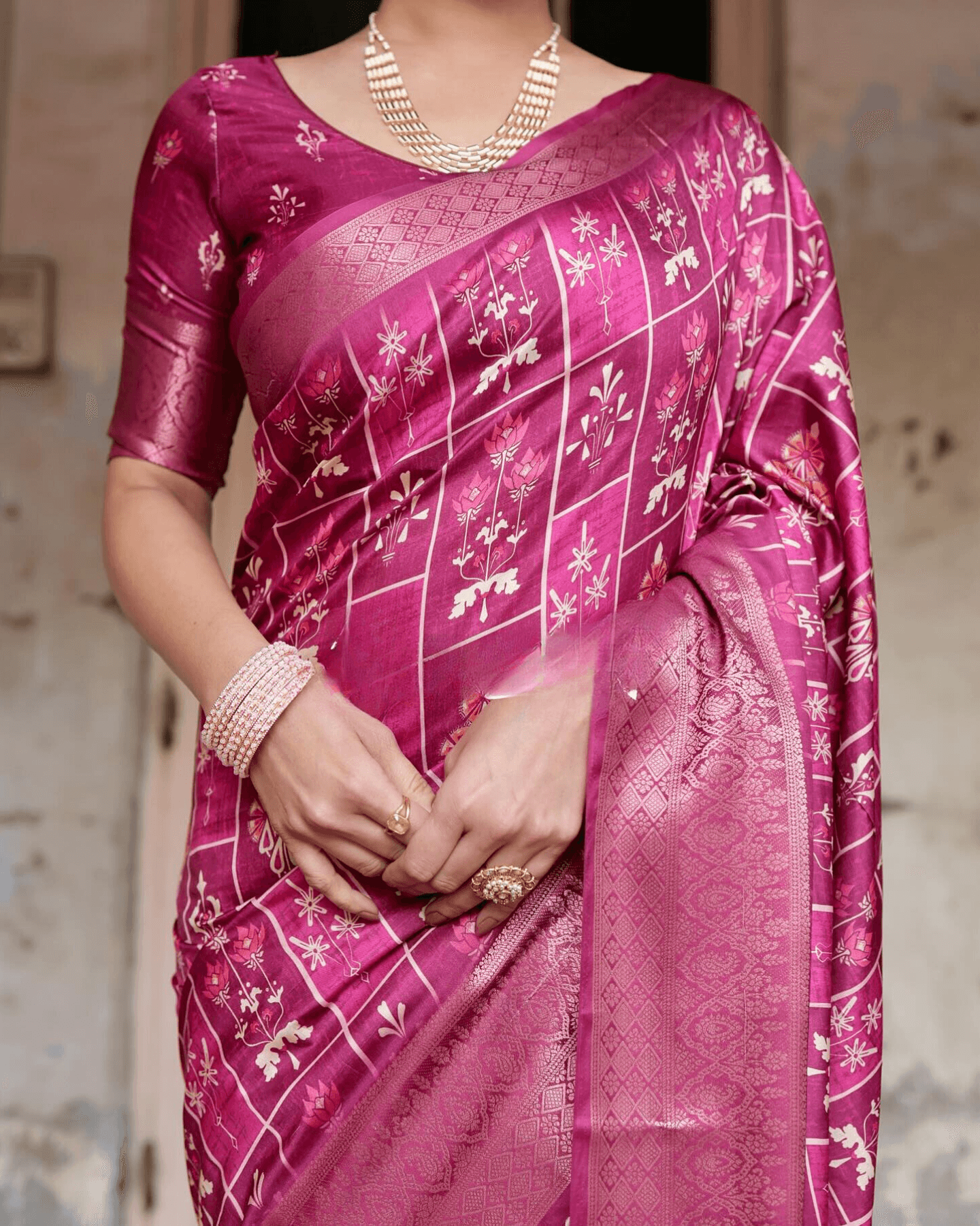 Innovative Rani Pink Color Jacquard Silk Saree - Ibis Fab