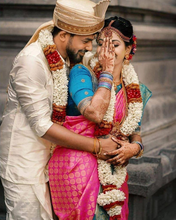 Kanjeevaram Saree with Contrast Border