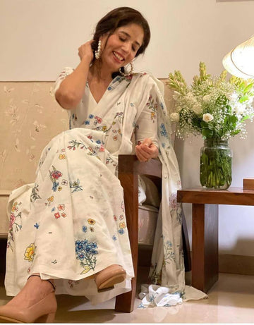 Off White Digital Printed Linen Latest Saree