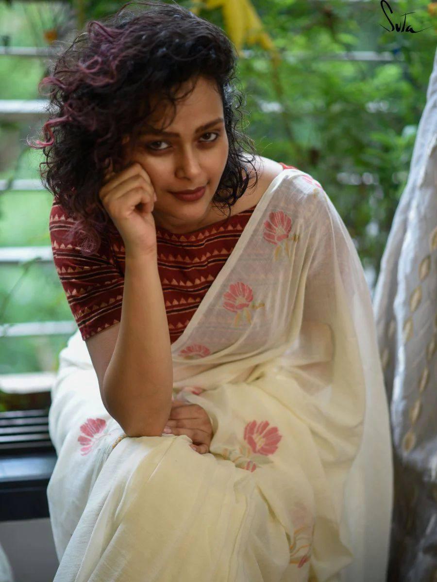 Party were Bollywood Stylish Off White Linen Saree - Ibis Fab