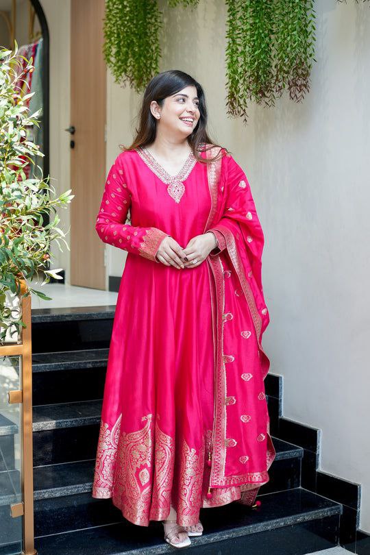 Rani Pink Banarasi Anarkali Suit – Handwork Neckline & Zari Flare