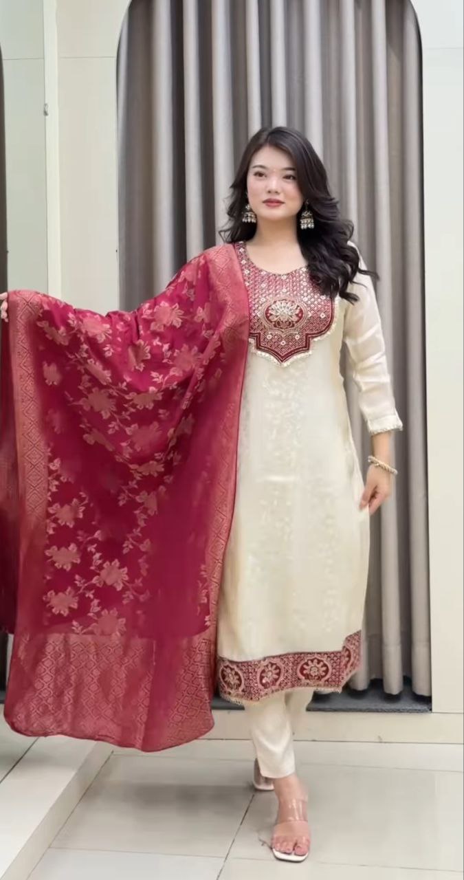 Premium Banarasi Jacquard Suit Set – Hand Zari Weaving & Embroidery