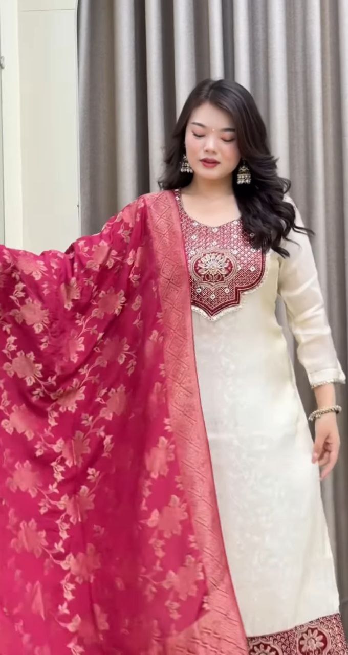 Premium Banarasi Jacquard Suit Set – Hand Zari Weaving & Embroidery