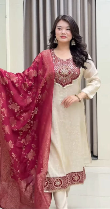 Premium Banarasi Jacquard Suit Set – Hand Zari Weaving & Embroidery