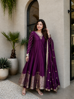 Premium Banarasi Anarkali Suit Set – Handwork & Zari Flare