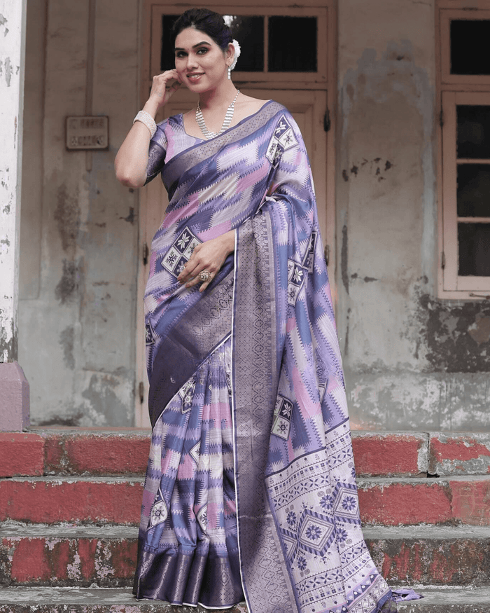 Refreshing Light Purple Colored Jacquard Silk Saree