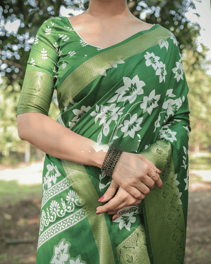 Sensational Green Colored Jacquard Silk Saree With Zari Border Blouse