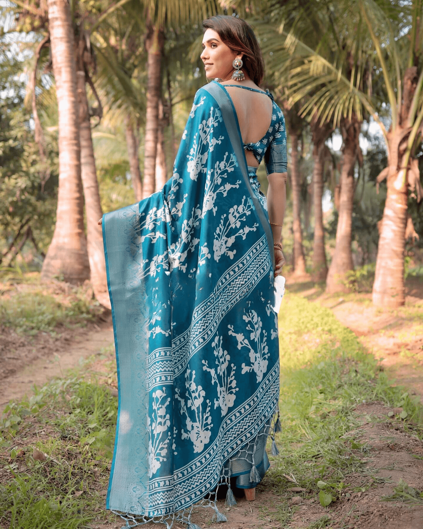 Sophisticated Sky Blue Colored Jacquard Silk Saree - Ibis Fab