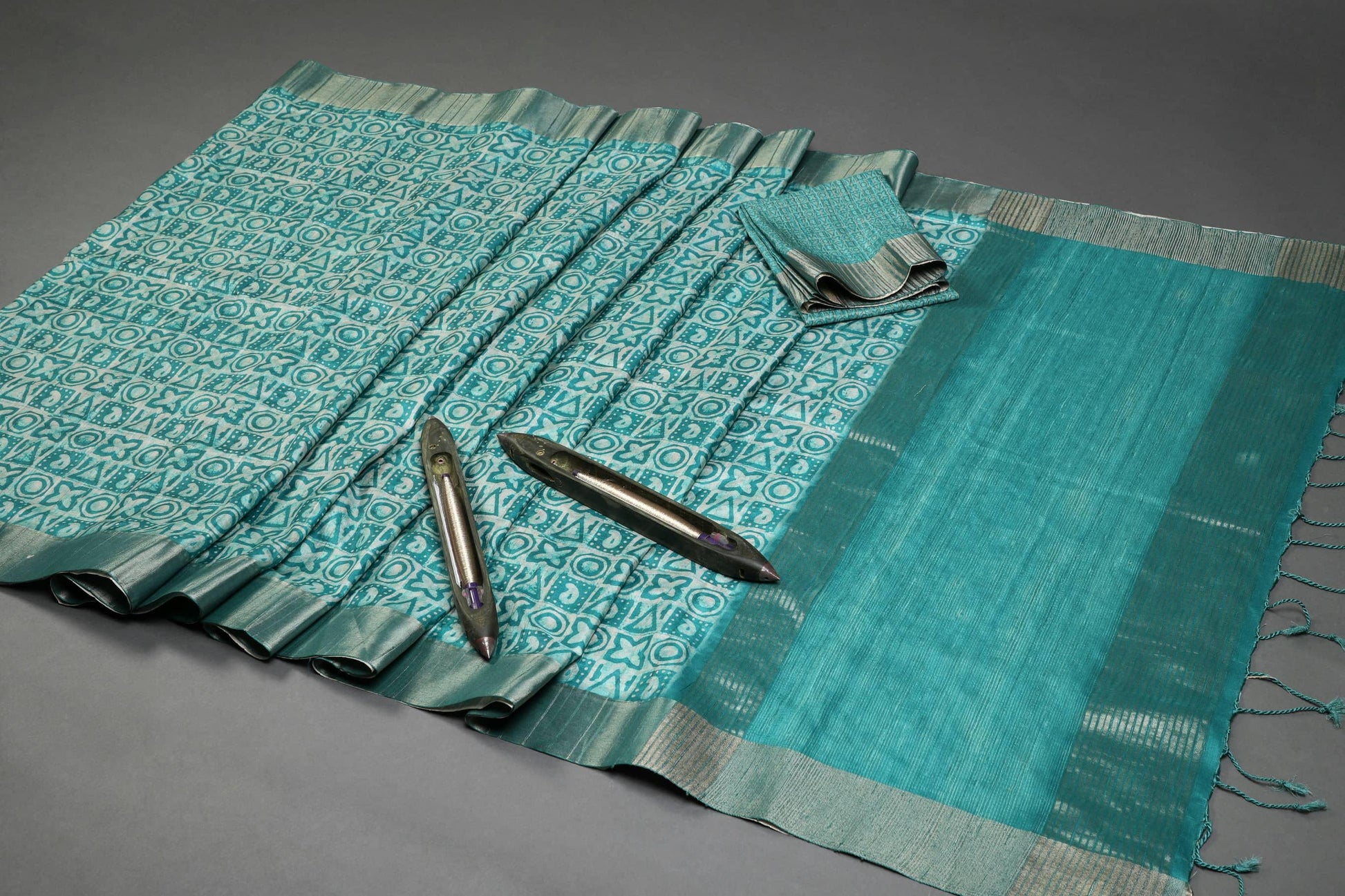 Stunning Sea Green Colored Cotton Linen Designer Printed Saree - Ibis Fab