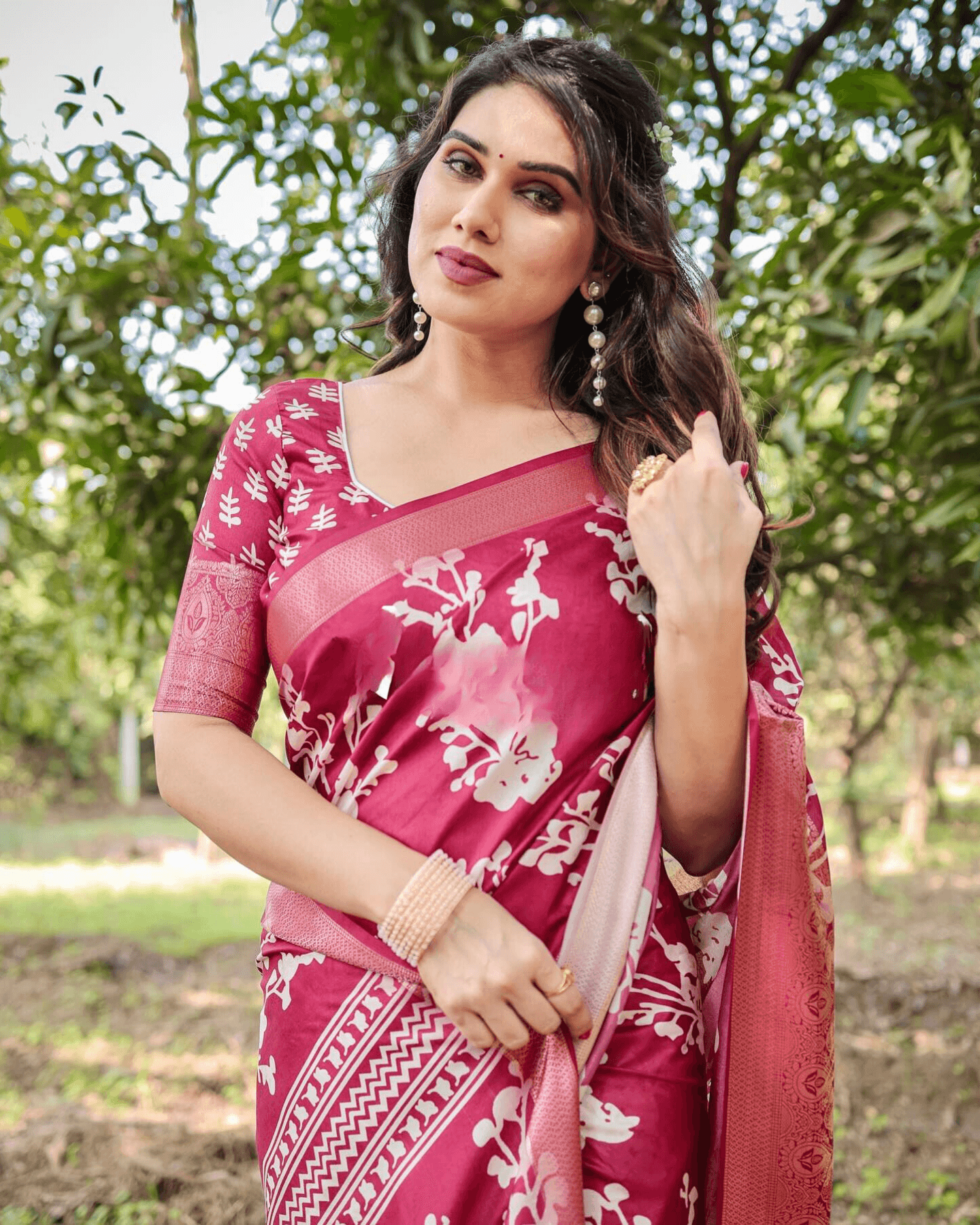 Trendy Rani Pink Colored Jacquard Silk Saree - Ibis Fab