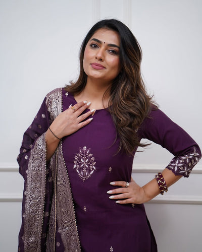 Statement Ethnic Look with Embroidered Chanderi Silk