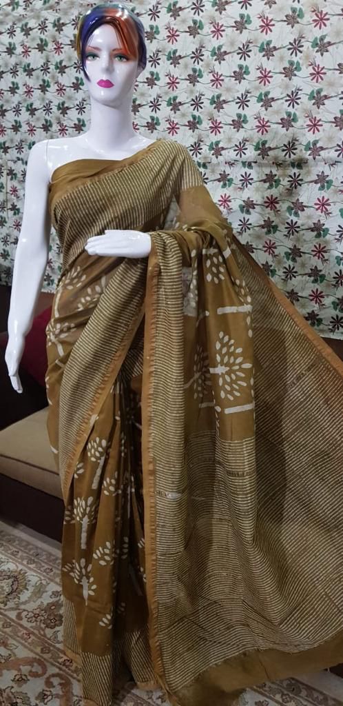Turquoise Floral Printed Linen Saree