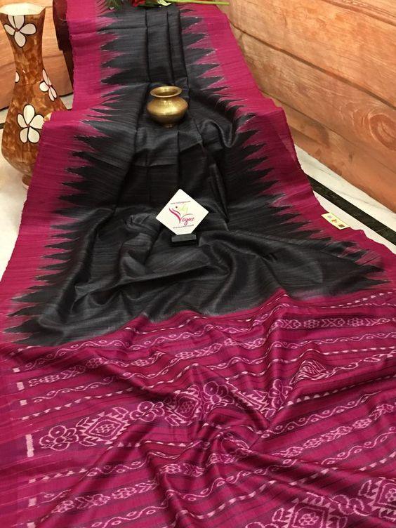Adorning  Black Colored  Festive Wear Printed  Pure Linen Saree