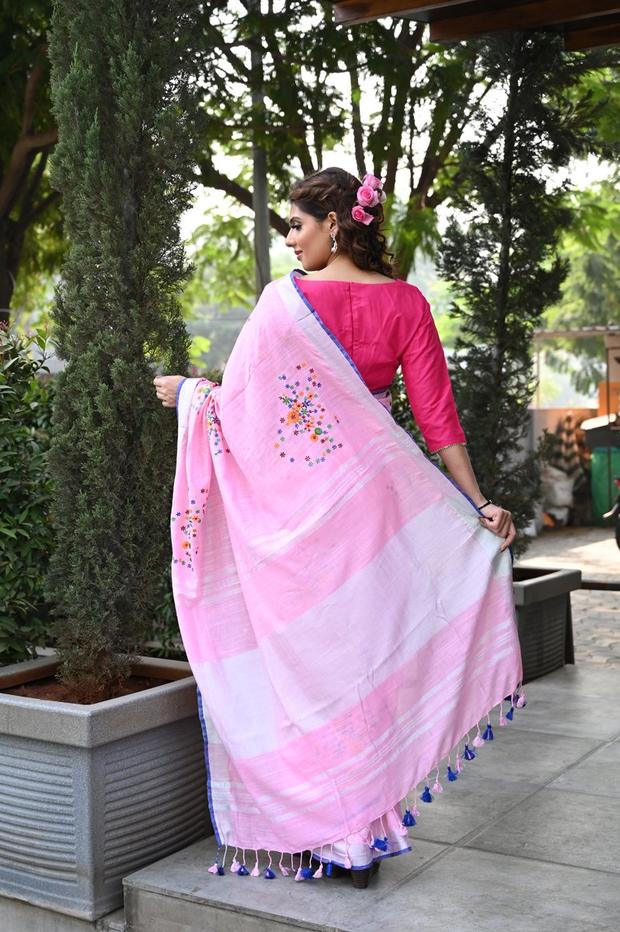 Mesmerising Women's Light pink  Colour Pure Linen Saree With Blouse Piece