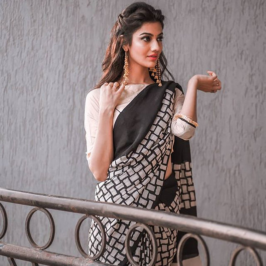 Desiring Black And Off White  Colored Party Wear Pure Linen Printed Saree