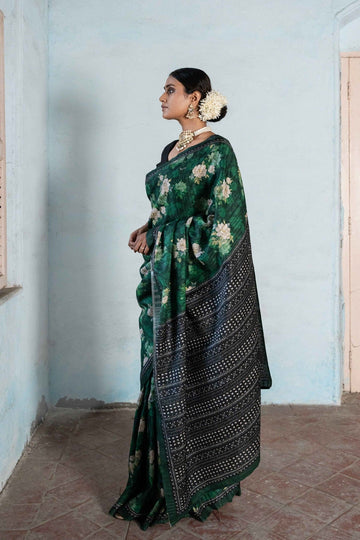 Beautiful Floral Printed Silk Saree With Blouse