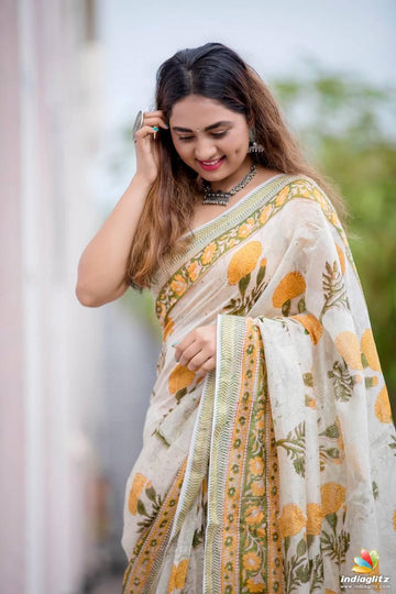 Adorable White Colored Printed  Pure Linen Saree For Women