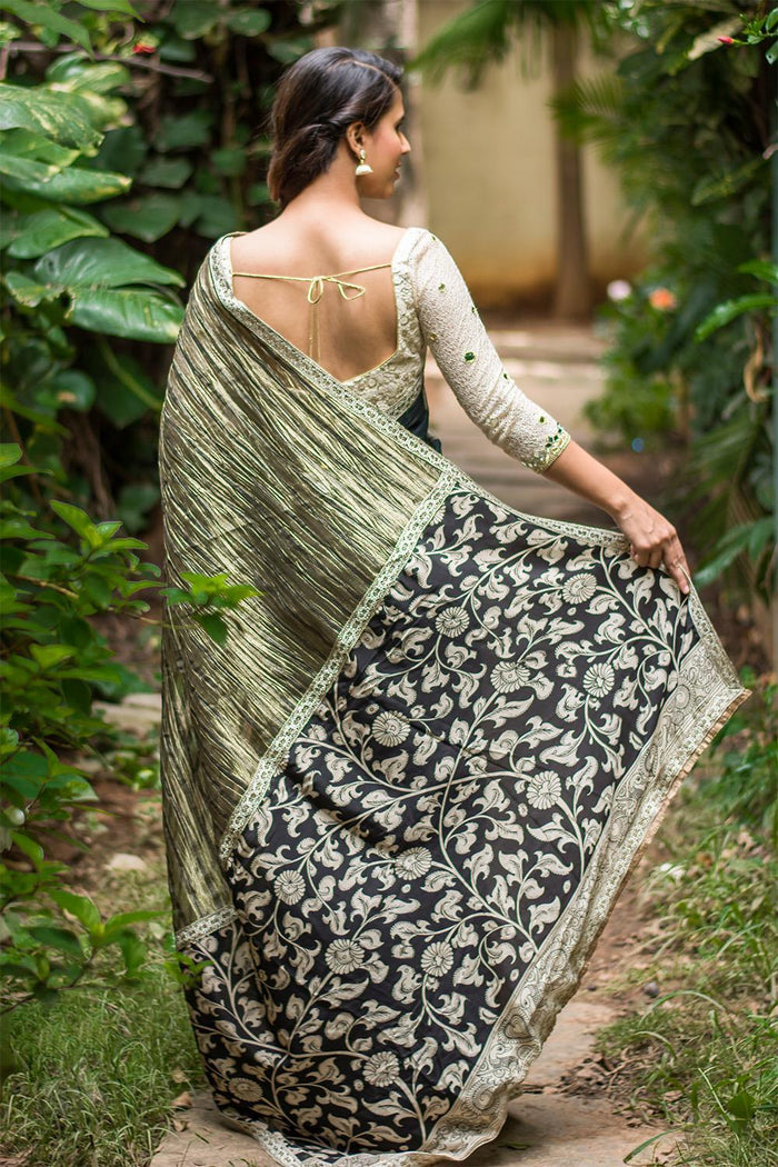 Awesome Green colored Linen Designer printed Saree