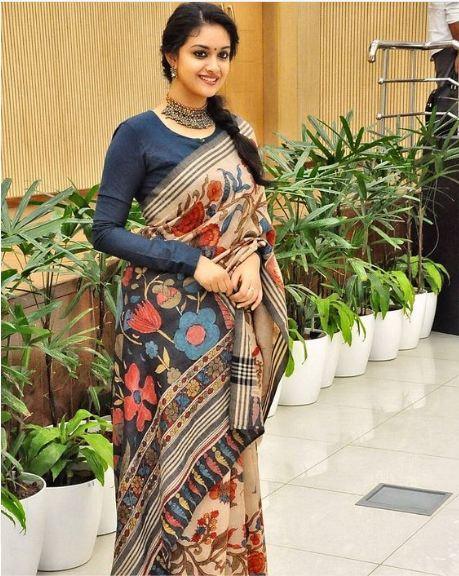 Beige colored Flowered Linen Designer Printed Saree