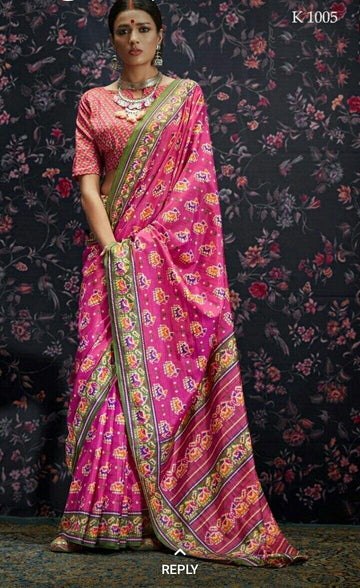 Delightful Pink colored Designer Printed Pure Linen Designer Saree