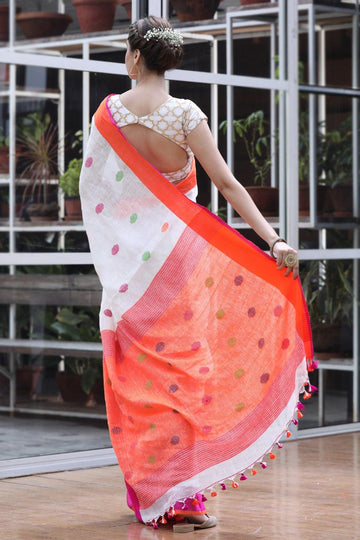 Flaunt  White And Pink Colored  Festive Wear Printed  Pure Linen Saree