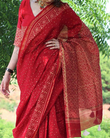 Pleasant Red Colored  Festive Wear Printed  Pure Linen Saree