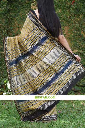 Prominent Green Colored Festive Wear Printed Pure Linen Saree