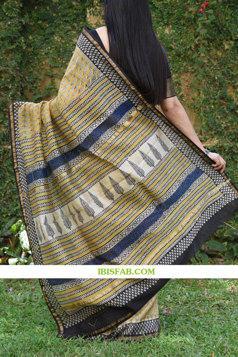 Prominent Green Colored Festive Wear Printed Pure Linen Saree - Ibis Fab