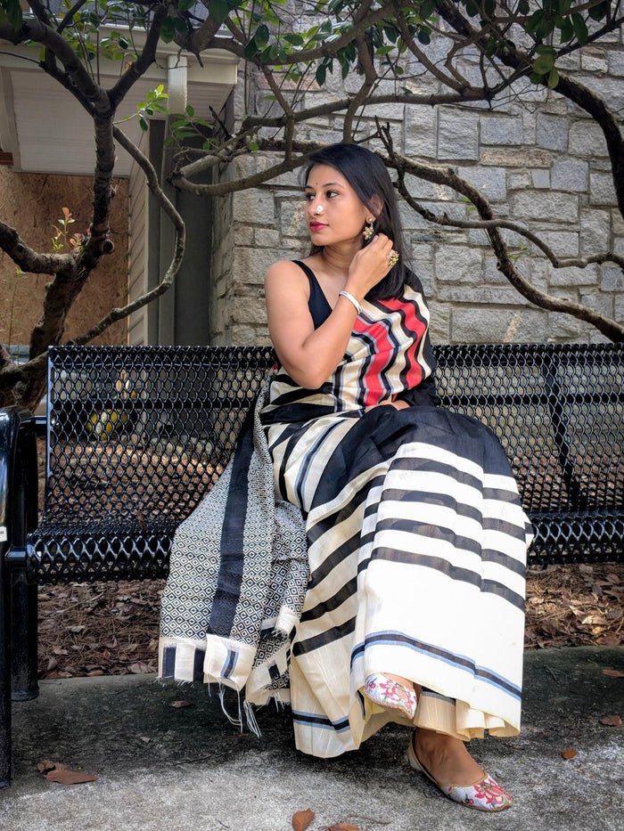Pure linen saree in black  enchanting casual wear